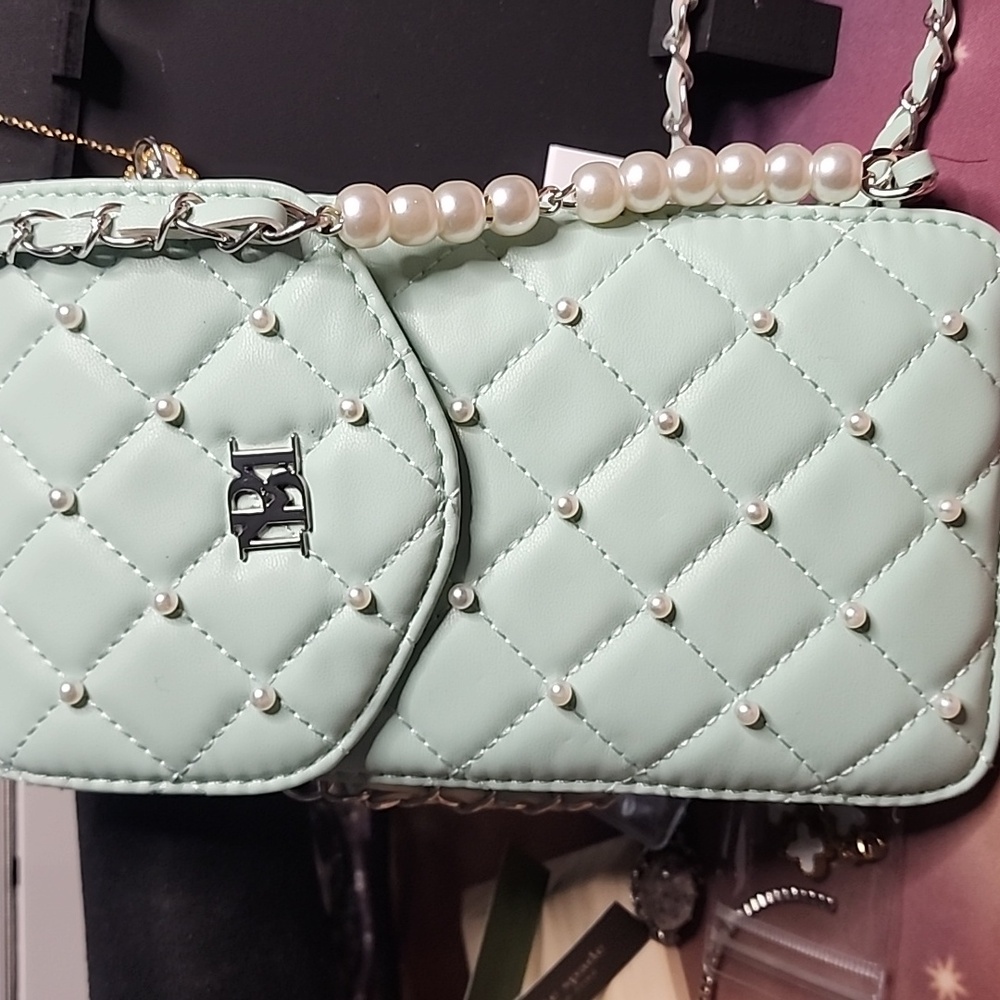 Elegant Mint Quilted Crossbody Bag